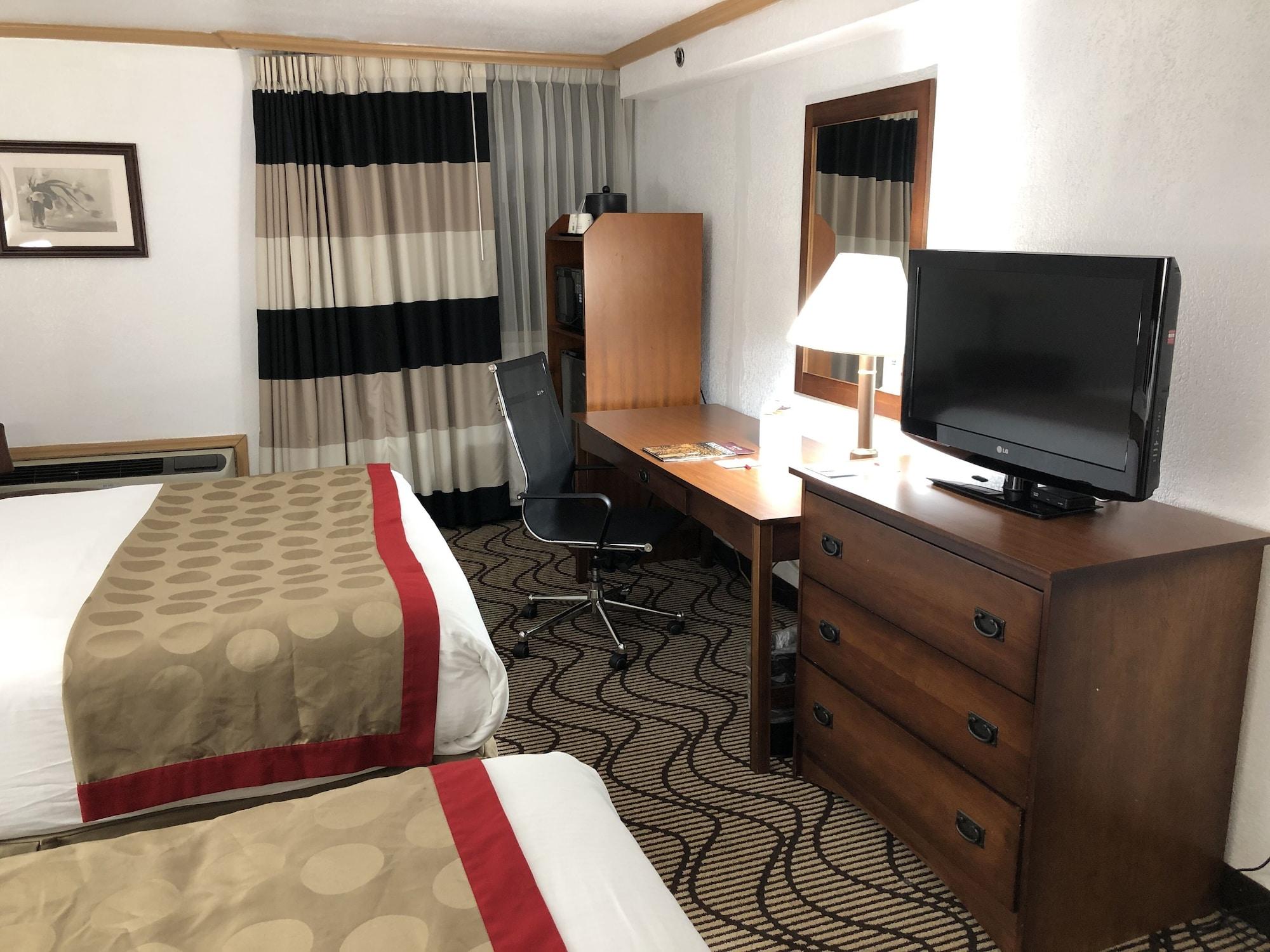 รามาดา บาย วินด์แฮม เบอร์มิงแฮม แอร์พอร์ต Hotel ภายนอก รูปภาพ
