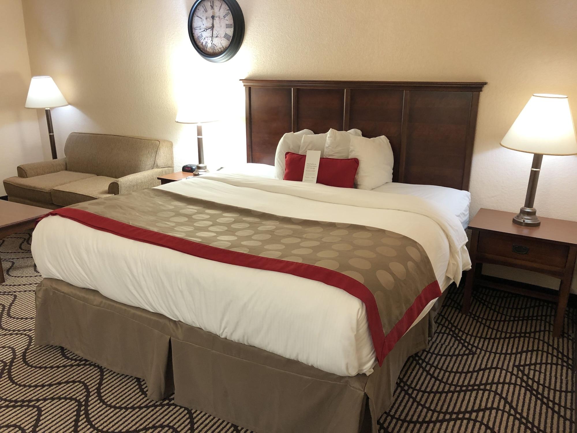 รามาดา บาย วินด์แฮม เบอร์มิงแฮม แอร์พอร์ต Hotel ภายนอก รูปภาพ