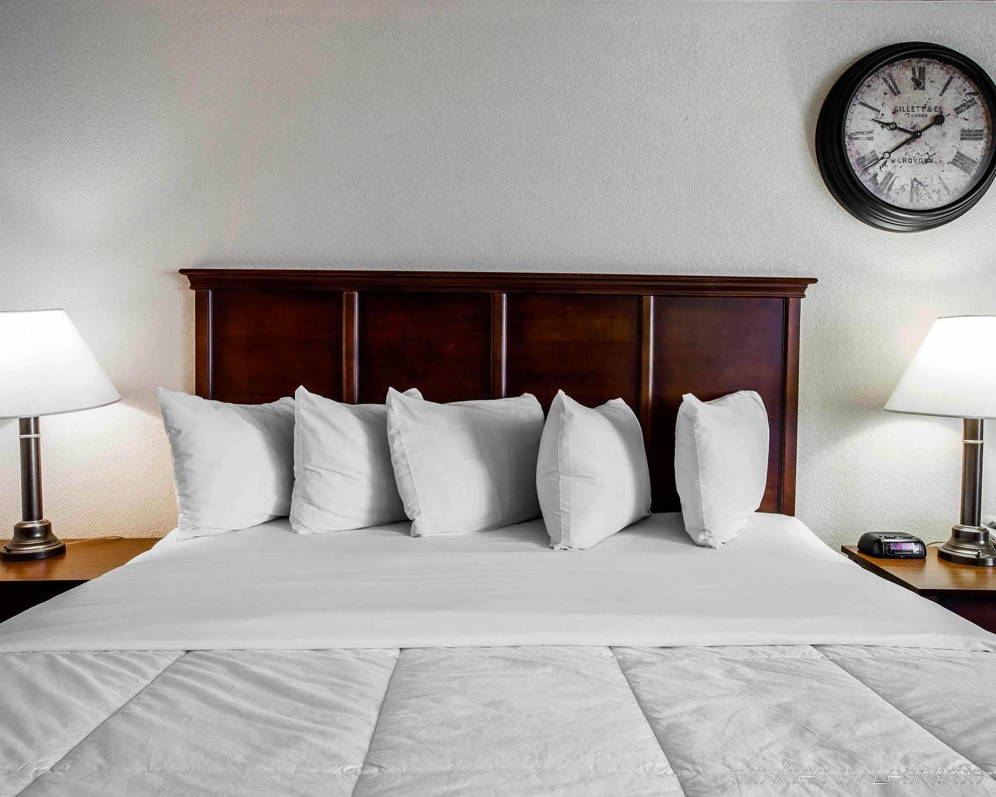 รามาดา บาย วินด์แฮม เบอร์มิงแฮม แอร์พอร์ต Hotel ภายนอก รูปภาพ