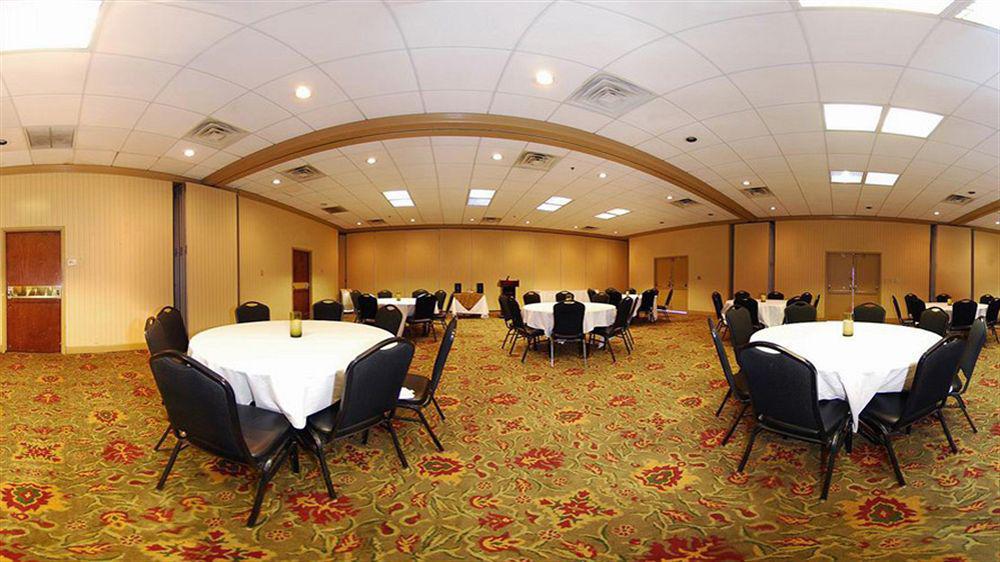 รามาดา บาย วินด์แฮม เบอร์มิงแฮม แอร์พอร์ต Hotel ภายนอก รูปภาพ